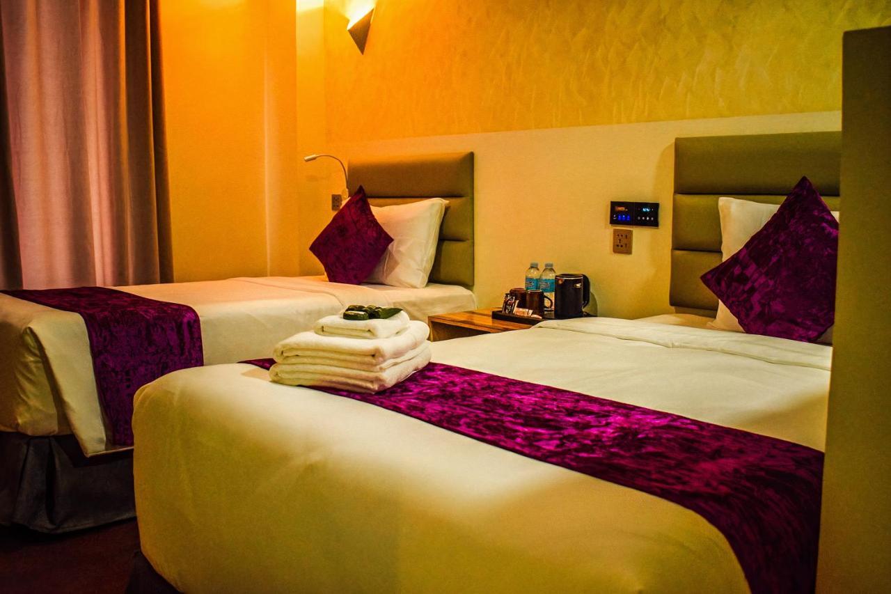 Sempre Premier Inn - Mactan Airport Hotel Lapu-Lapu City Buitenkant foto