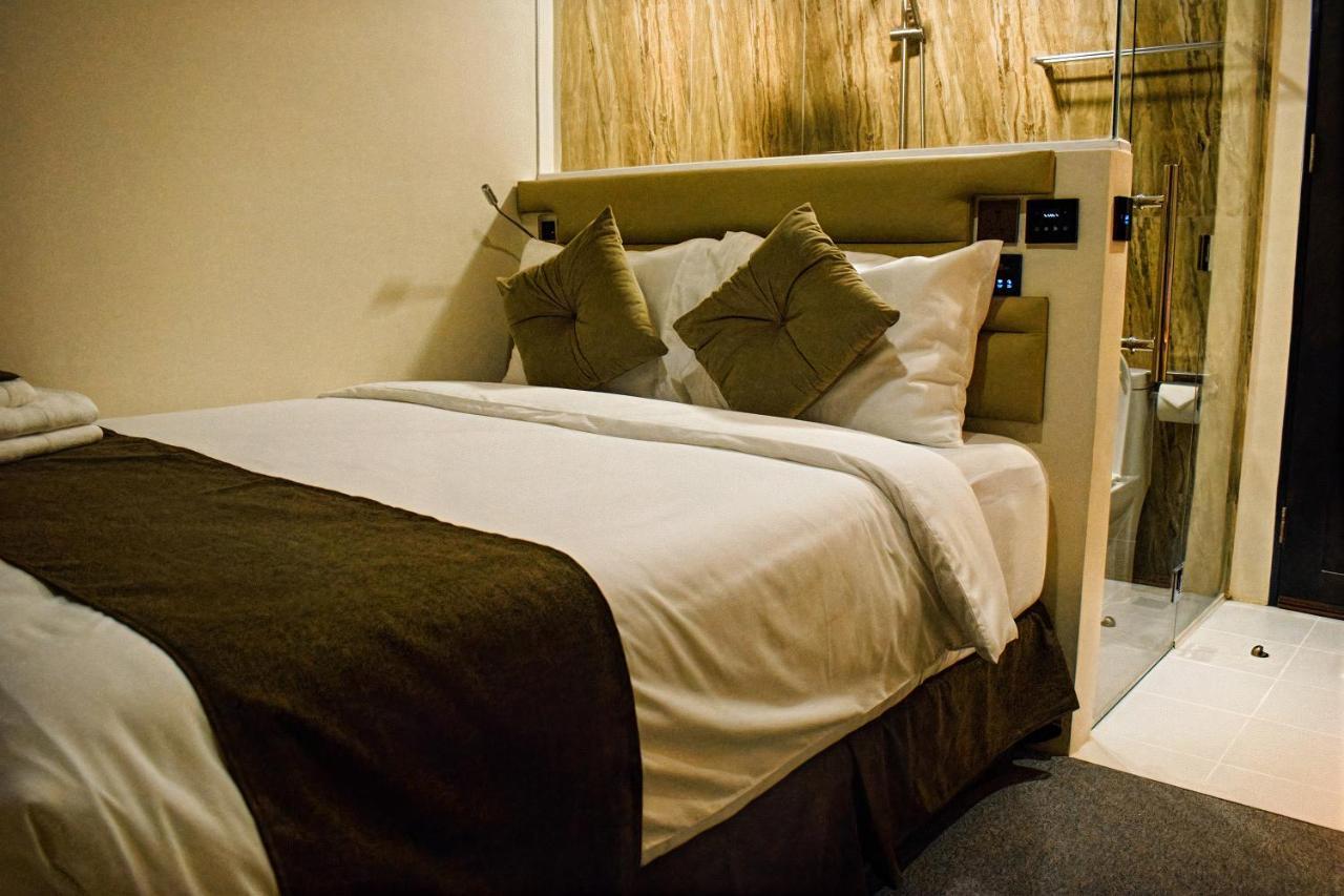 Sempre Premier Inn - Mactan Airport Hotel Lapu-Lapu City Buitenkant foto