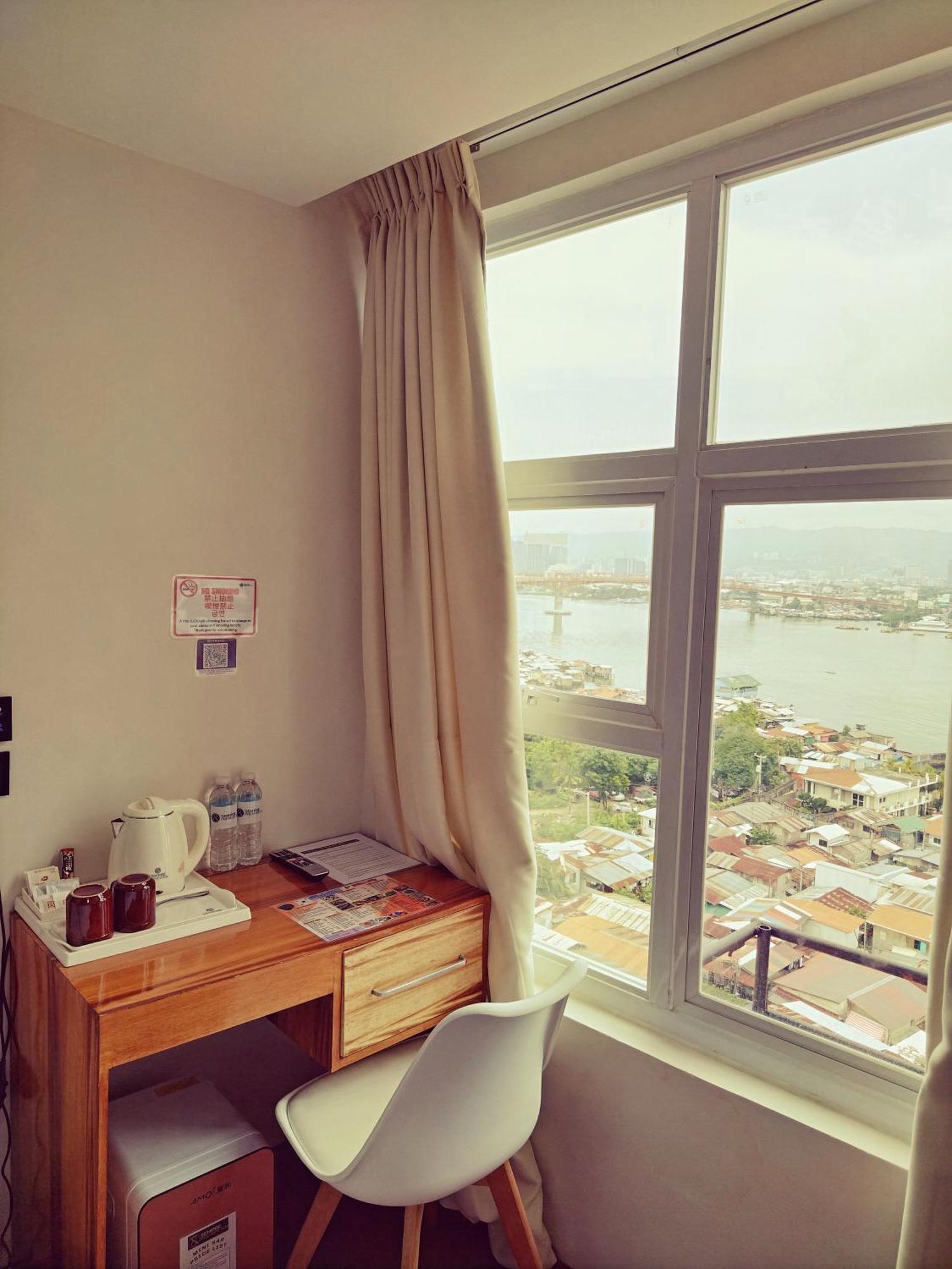 Sempre Premier Inn - Mactan Airport Hotel Lapu-Lapu City Buitenkant foto