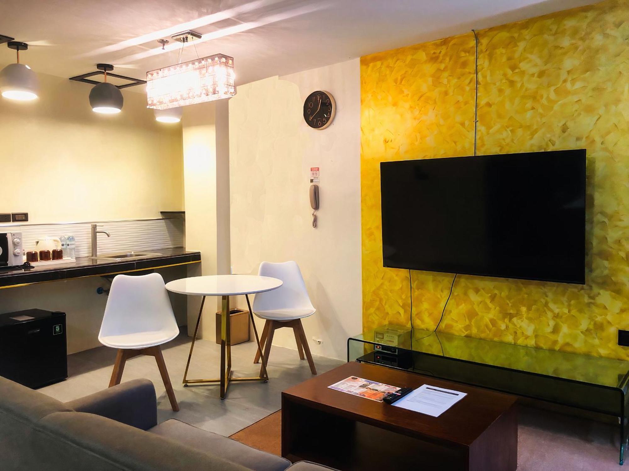 Sempre Premier Inn - Mactan Airport Hotel Lapu-Lapu City Buitenkant foto